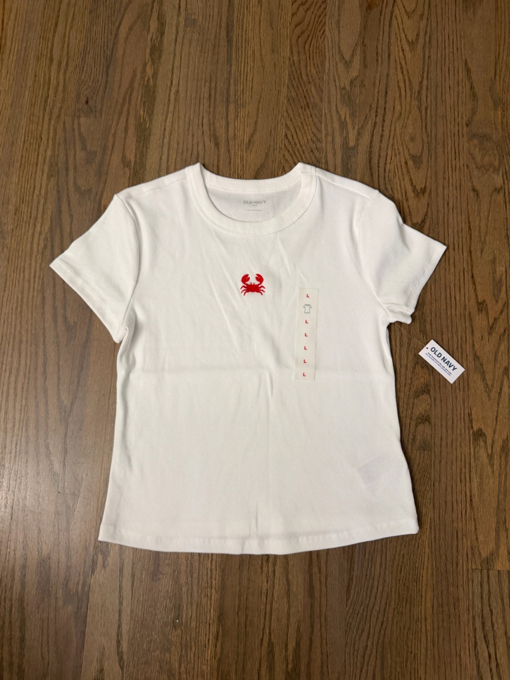 NWT Old Navy White Tee with Red Crab Snug Crop Graphic Shirt